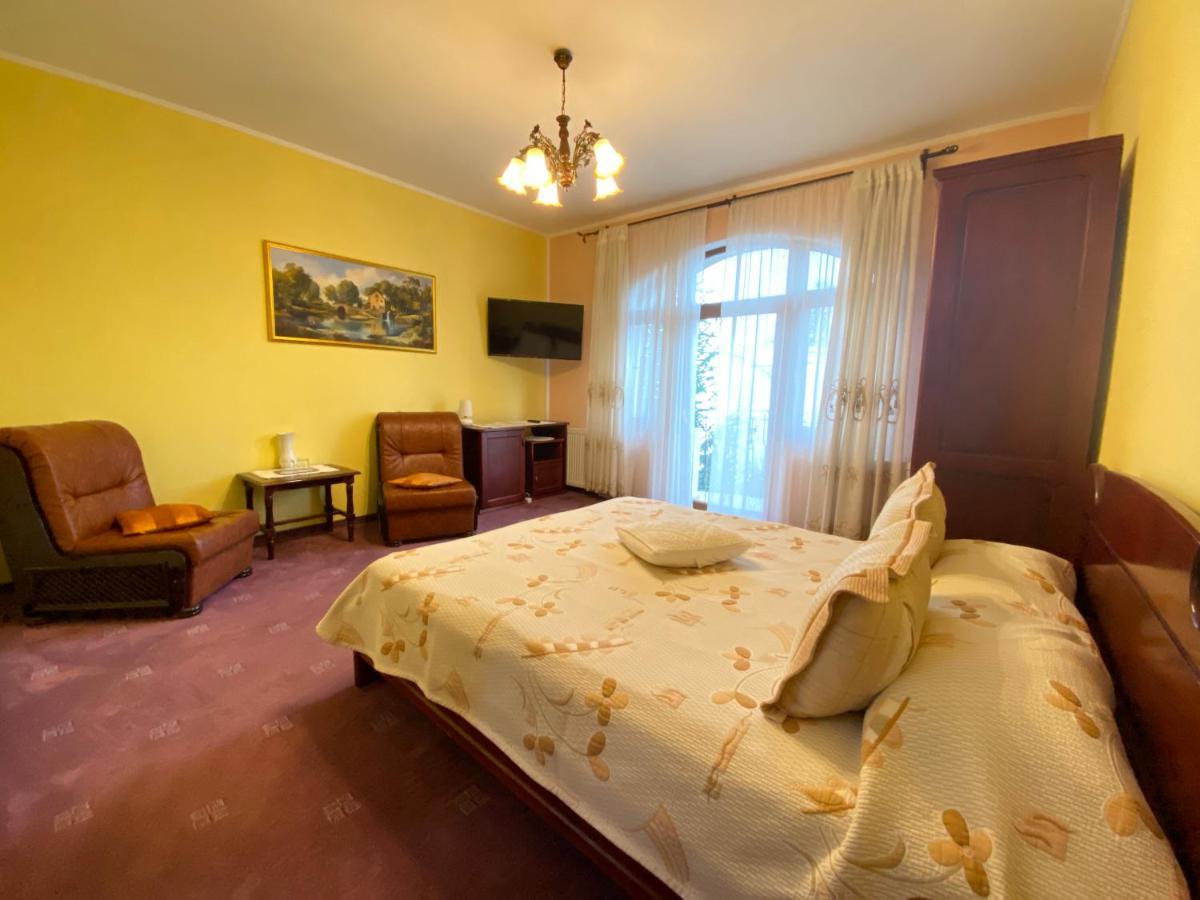 Pensiunea Crocus - Sauna & Billiard Poiana Brasov Εξωτερικό φωτογραφία