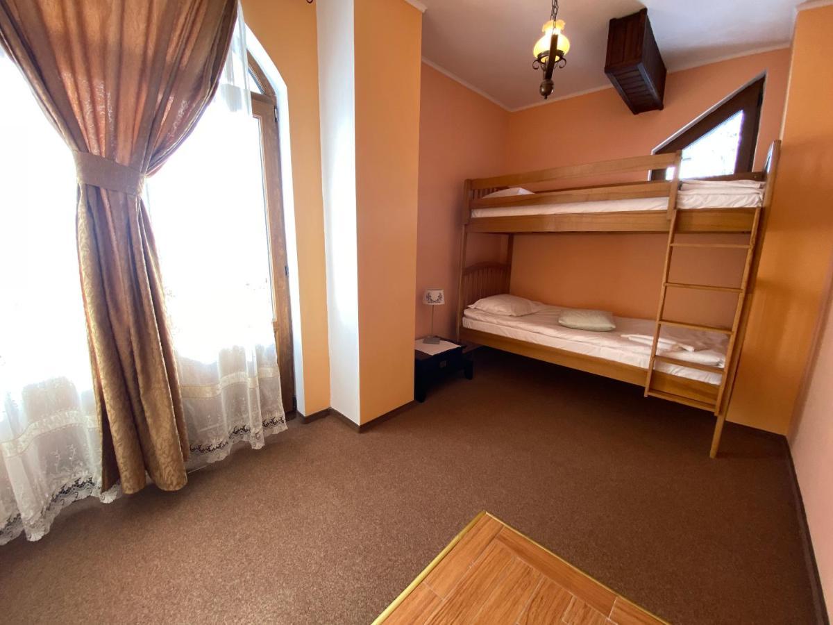 Pensiunea Crocus - Sauna & Billiard Poiana Brasov Εξωτερικό φωτογραφία