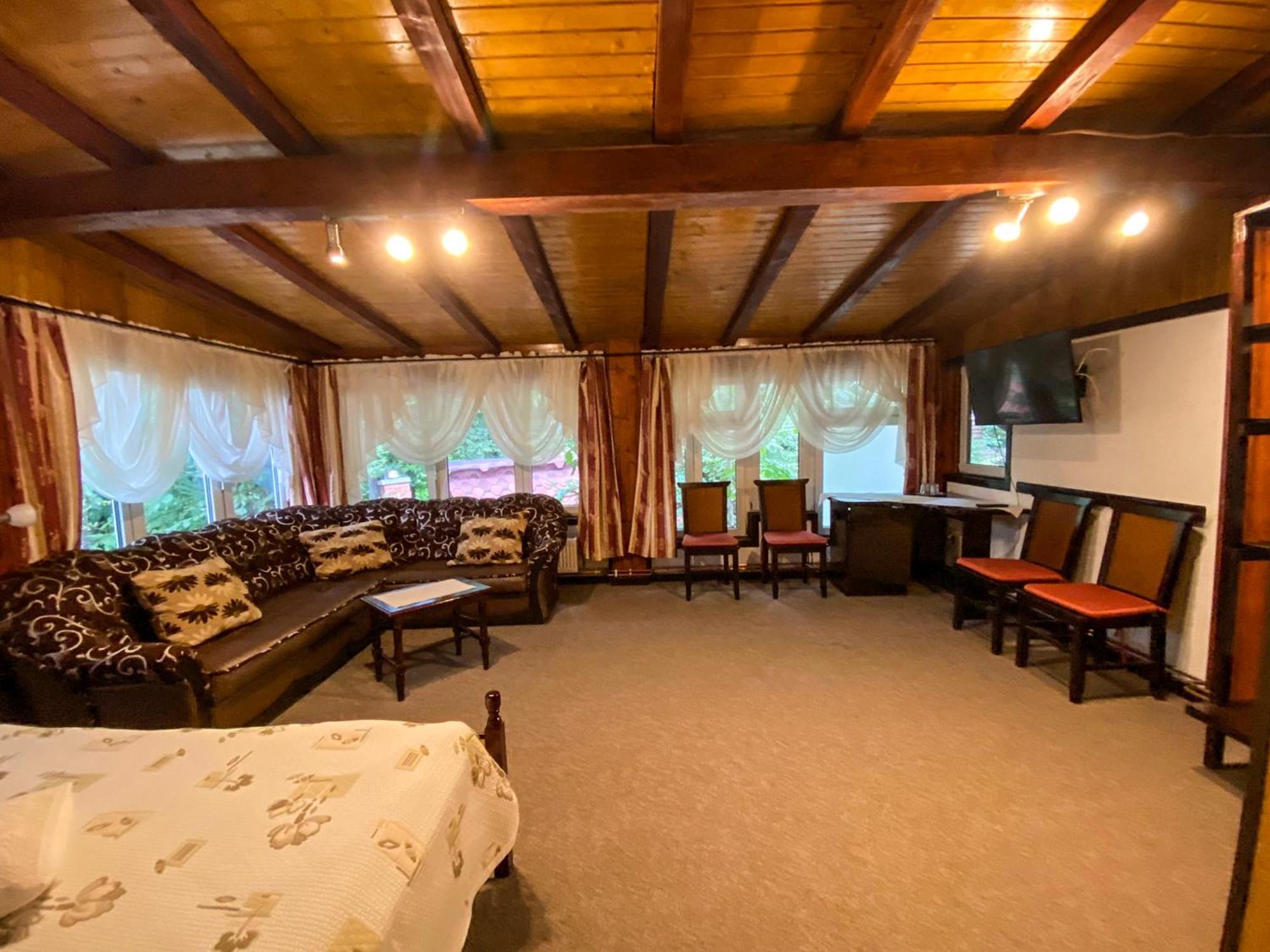 Pensiunea Crocus - Sauna & Billiard Poiana Brasov Δωμάτιο φωτογραφία